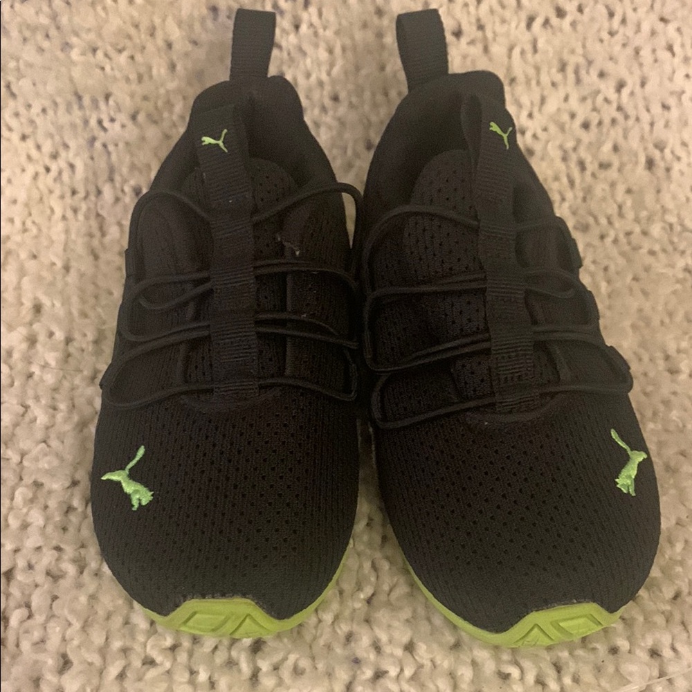 Puma black and green kids sneakers, size 9C.